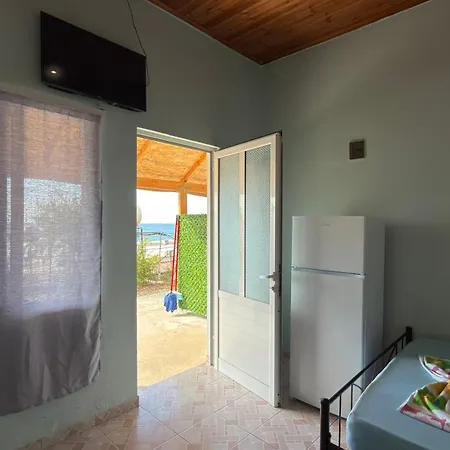 Fredi Seaview Hotell
